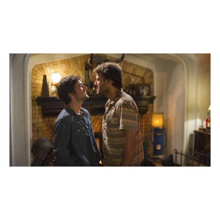 Laerte (Guilherme Leicam) e Virgílio (Nando Rodrigues) brigarão feio na trama de &quot;Em Família&quot;