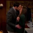 Sheldon (Jim Parsons) beijou Amy (Mayim Bialik) em "The Big Bang Theory"