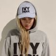 Beyoncé lançou a linha de roupas "Ivy Park" em parceria com a TopShop