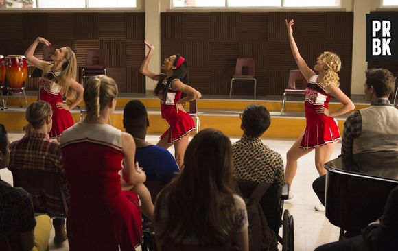 Quinn (Dianna Agron), Santana (Naya Rivera) e Brittany (Heather Morris) cantarão juntas em "Glee"!