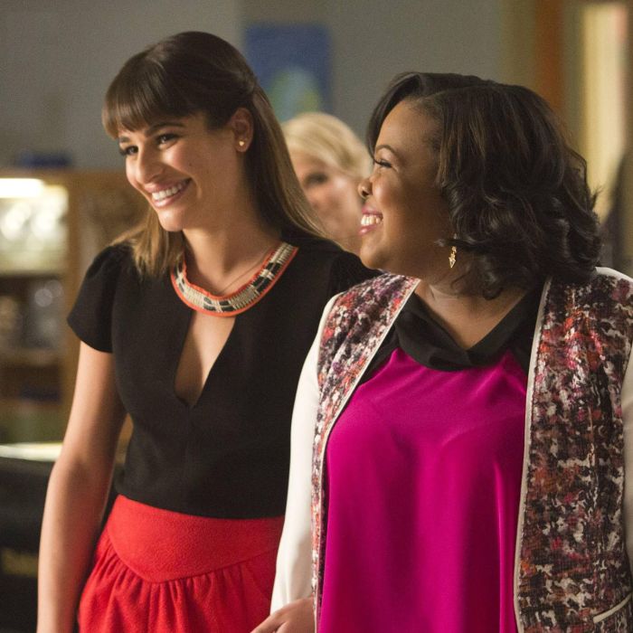 Rachel (Lea Michele) e Mercedes (Amber Riley) juntas novamente no centésimo episódio de &quot;Glee&quot;