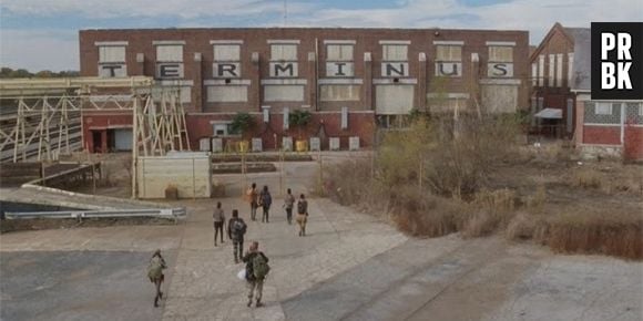 Em "The Walking Dead", Glenn (Steven Yeun) consegue chegar a Terminus