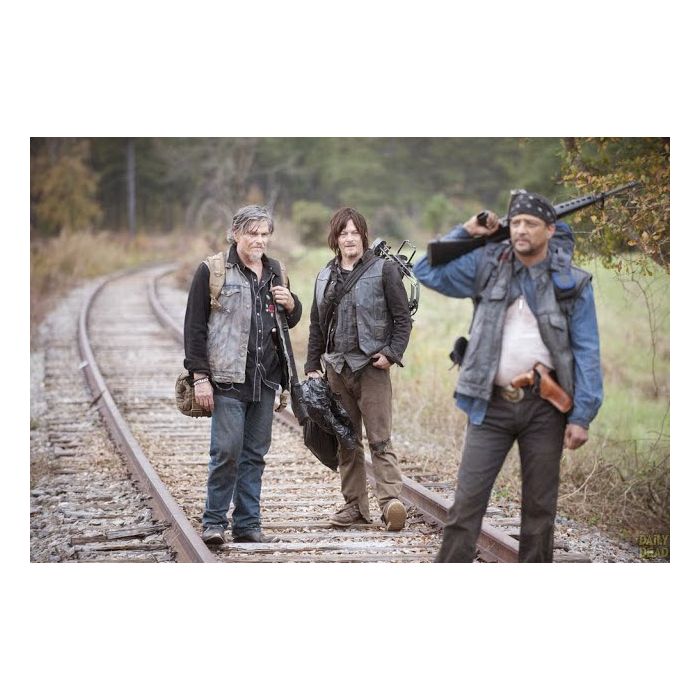  Daryl (Norman Reedus) vive em grupo de bandidos para sobreviver em &quot;The Walking Dead&quot; 