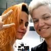 Kristen Stewart após tingir o cabelo em um salão de Nova Orleans, nos Estados Unidos