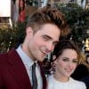 Kristen Stewart e Robert Pattinson no lançamendo do filme "Eclipse" da saga "Crepúsculo"