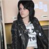 Kristen Stewart como "Joan Jett", no filme "The Runaways: Garotas do Rock", em 2010