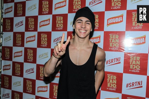 Biel canta Racionais MC's em vídeo e ganha críticas dos internautas