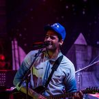 Lucas, do Fresno, explica as diferenças entre "Eu Sou a Maré Viva" e "Infinito"