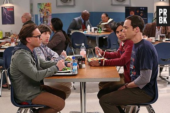 Os garotos de "The Big Bang Theory" tem muito o que conversar no final da sétima temporada