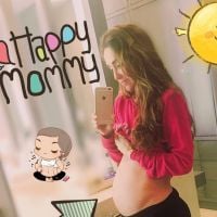 Anahi exibe barriga de grávida no Instagram e comemora: "Crescemos felizes"