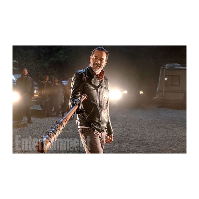 Negan (Jeffrey Dean Morgan) é ou não é o maior vilão da história de &quot;The Walking Dead&quot;, hein?