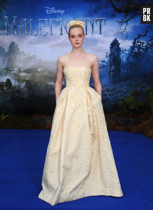 Elle Fanning, que interpreta a princesa Aurora, também participou do evento do filme "Malévola"