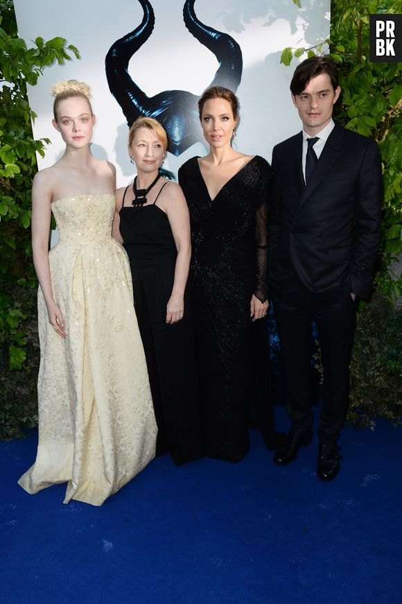 Elle Fanning, Lesley Manville, Angelina Jolie e Sam Riley se reuniram em evento para divulgar o filme "Malévola"