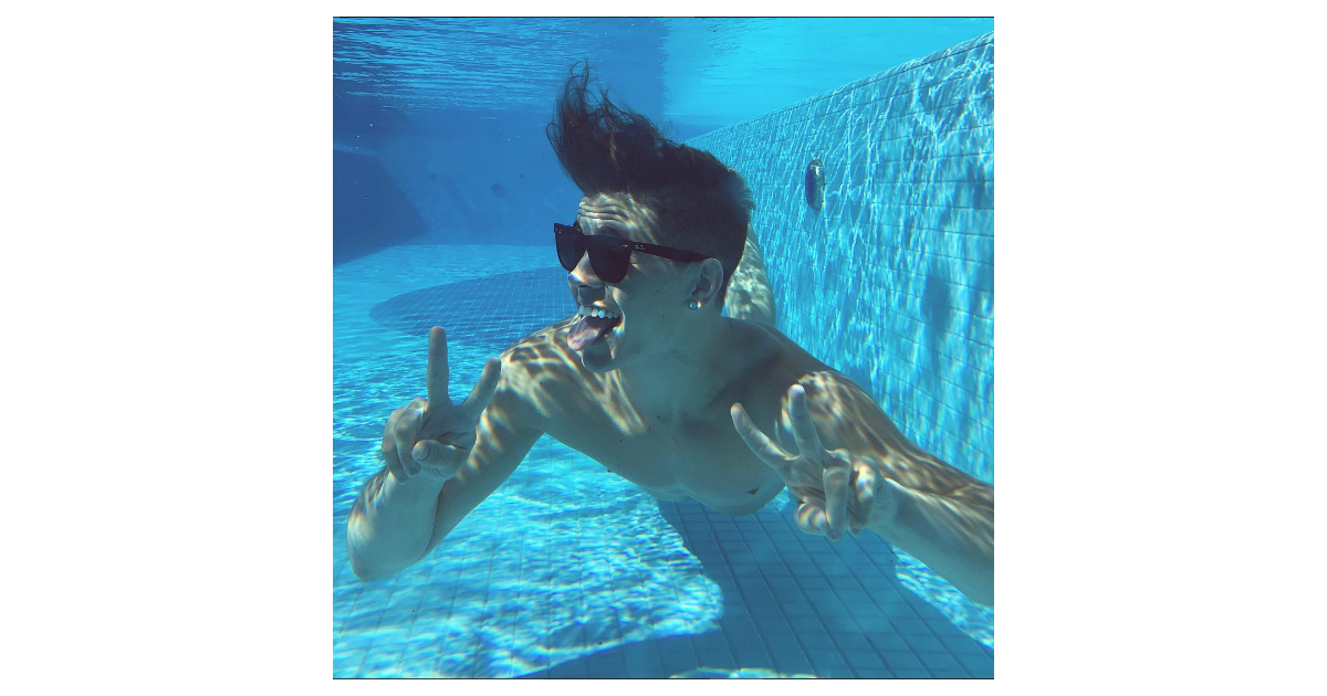 Biel Publica Foto Na Piscina E Recebe Elogio Dos Fas No Instagram Gostoso Purebreak