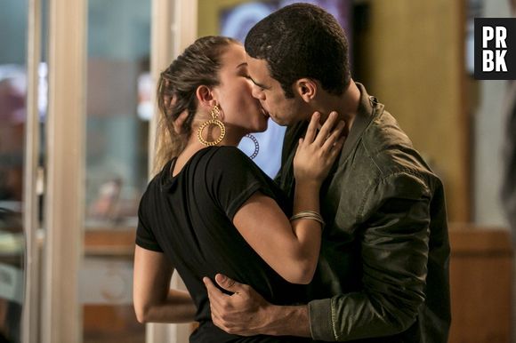 Em "Malhação": Belloto (Sérgio Malheiros) e Jéssica (Laryssa Ayres) se beijam!