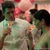 Guto (Márcio Garcia) e Silvia (Carol Castro) se aproximaram no casamento de Perséfone (Fabiana Karla) em "Amor à Vida"