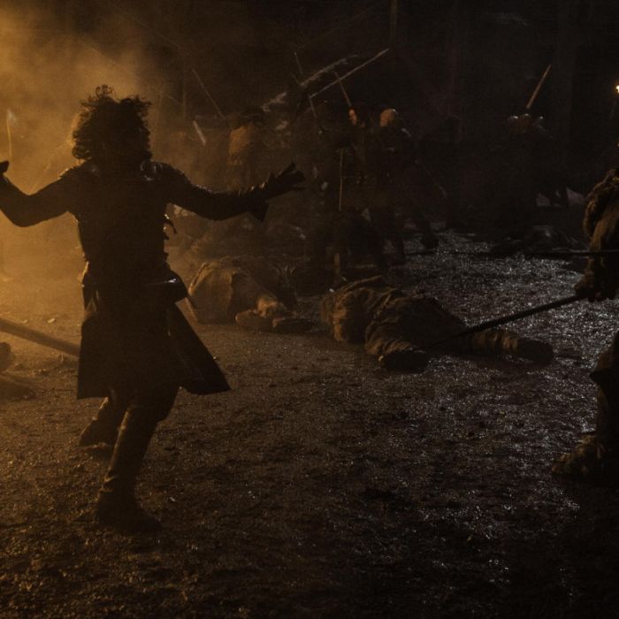  Em &quot;Game of Thrones&quot;, Jon Snow (Kit Harrington) vai lutar contra os Selvagens que querem chegar ao outro lado da Muralha! 