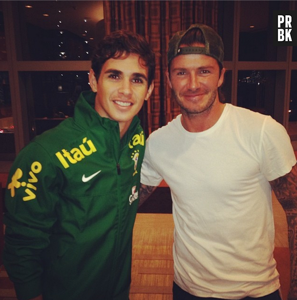 Oscar tira foto com David Beckham