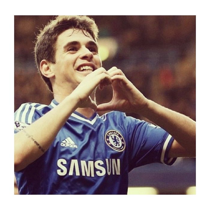  Oscar joga na Inglaterra pelo Chelsea 