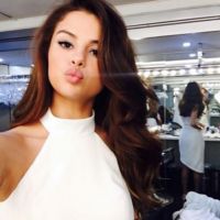 Selena Gomez com música nova? Site da cantora é atualizado e fãs suspeitam de novidade!