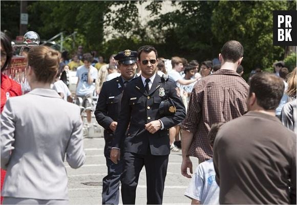 Kevin Garvey (Justin Theroux) é um chefe de polícia que só quer uma vida normal em "The Leftovers"