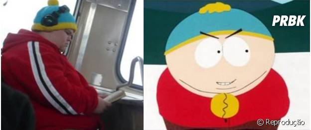 Cartman lendo um livro no ônibus