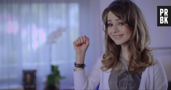 A faixa "Escolho Você" faz parte do segundo disco em carreira solo de Sandy, "Sim"