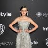 Millie Bobby Brown, de "Stranger Things", sempre chama atenção por seus looks