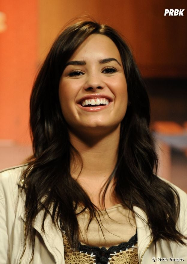Demi Lovato enfrentou problemas com depressão e distúrbios alimentares na época da Disney