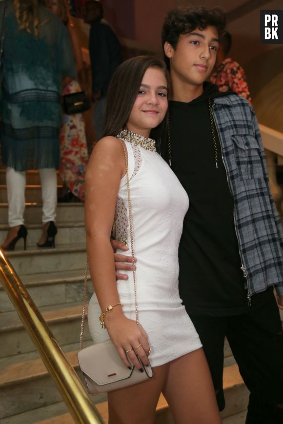 Namorando pela primeira vez aos 13 anos, Mel Maia já leva Erick Andreas a eventos