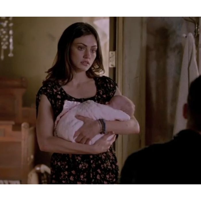  Klaus (Joseph Morgan) e Hayley (Phoebe Tonkin) far&amp;atilde;o de tudo pela filha Hope, em &quot;The Originals&quot; 