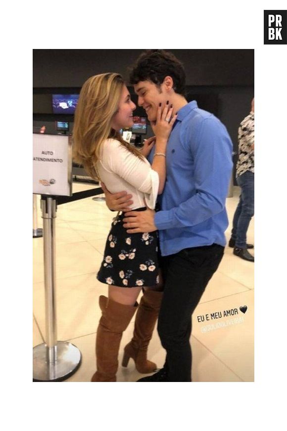 Klara Castanho se declarou para Júlio Oliveira neste sábado (2)