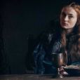 Fãs de "Game of Thrones" ficaram decepcionados com Sophie Turner por supostamente dar spoiler do final da série em nova tatuagem