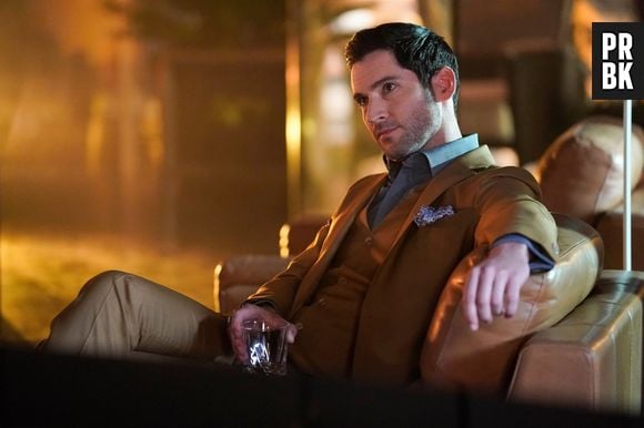 Sem camisa, Tom Ellis, de "Lucifer", leva fãs à loucura no Instagram