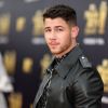 Nick Jonas ostenta nas festas de casamento com Priyanka Chopra
