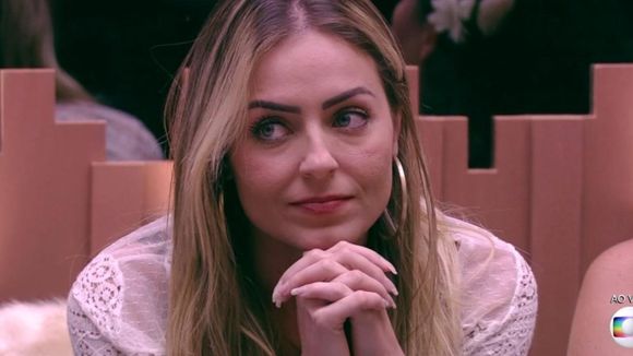 Delegacia de Crimes Raciais solicitou ida ao "BBB19" para interrogar Paula