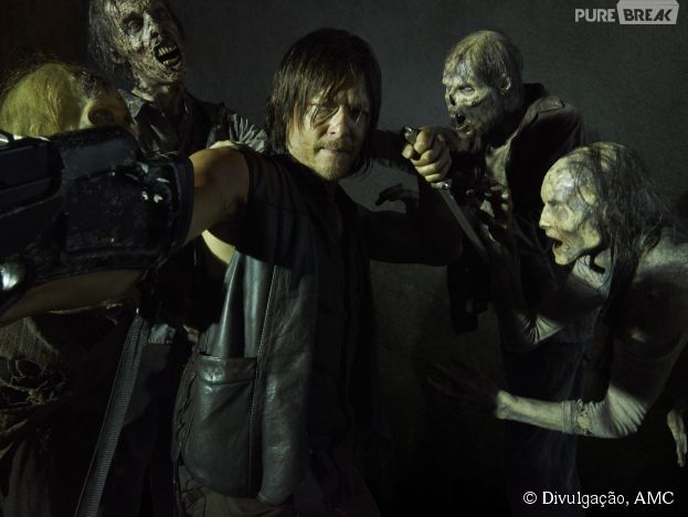 Em "The Walking Dead", Daryl (Norman Reedus) ataca zumbis!