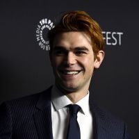 E o KJ Apa, de "Riverdale", que vai viver um cantor de rock cristão nos cinemas?