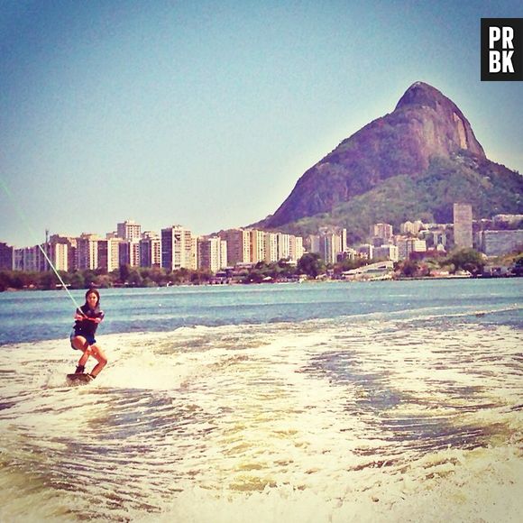 Giovanna Lancellotti postou uma foto super radical e compartilhou seu amor pelo Rio de Janeiro: "Aqui minha foto do meu lugar preferido no Rio!!"