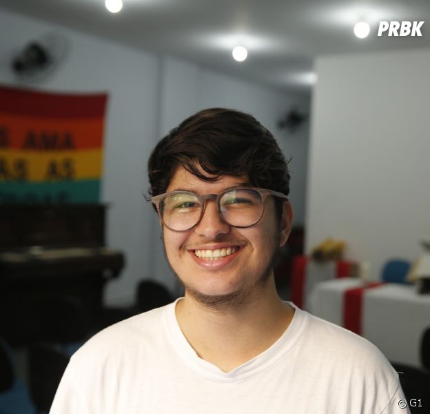 Conheça Thiago Peniche, jovem professor que criou curso de inglês gratuito para transsexuais e travestis no Rio