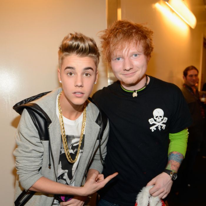 Justin Bieber e Ed Sheeran vêm trocando mensagens suspeitas e fãs pedem feat.!