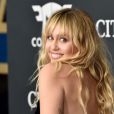 Miley Cyrus divulga trecho de música nova
