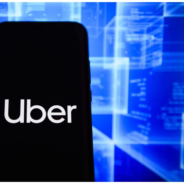 Uber em greve: motoristas do aplicativo pedem que aplicativo dimunua as taxas