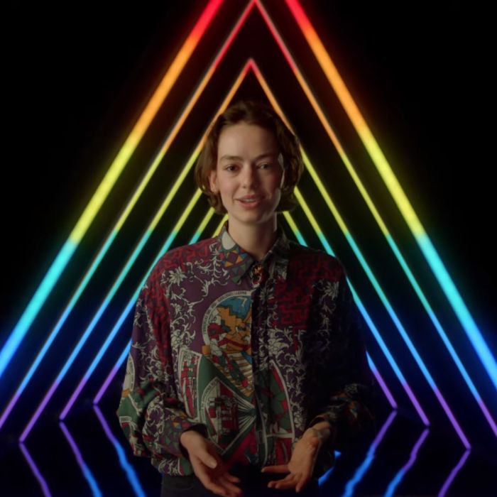 Netflix reúne artistas LGBTs em vídeo emocionante