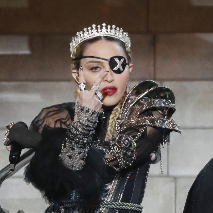 Madonna lançou &quot;Faz Gostoso&quot;, parceria com Anitta, e internet está comemorando