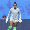 Copa do Mundo Feminina: goleira da Seleção Brasileira, Bárbara estuda Enfermagem