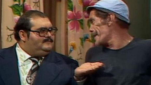 O Escape 60 chamou o Purebreak para ajudar o Seu Madruga a encontrar o dinheiro que perdeu na vila