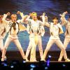 Monsta X é recepcionado com calma pelos fãs brasileiros
