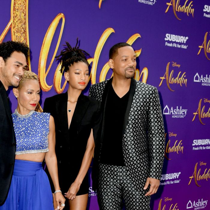 A família de Will Smith, exceto Jaden Smith, esteve na estreia de &quot;Aladdin&quot;, onde ele interpreta o gênio