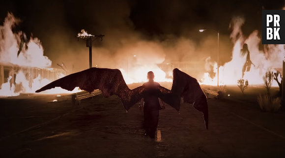 Billie Eilish surge como  o anjo caído em "all the good girls go to hell"